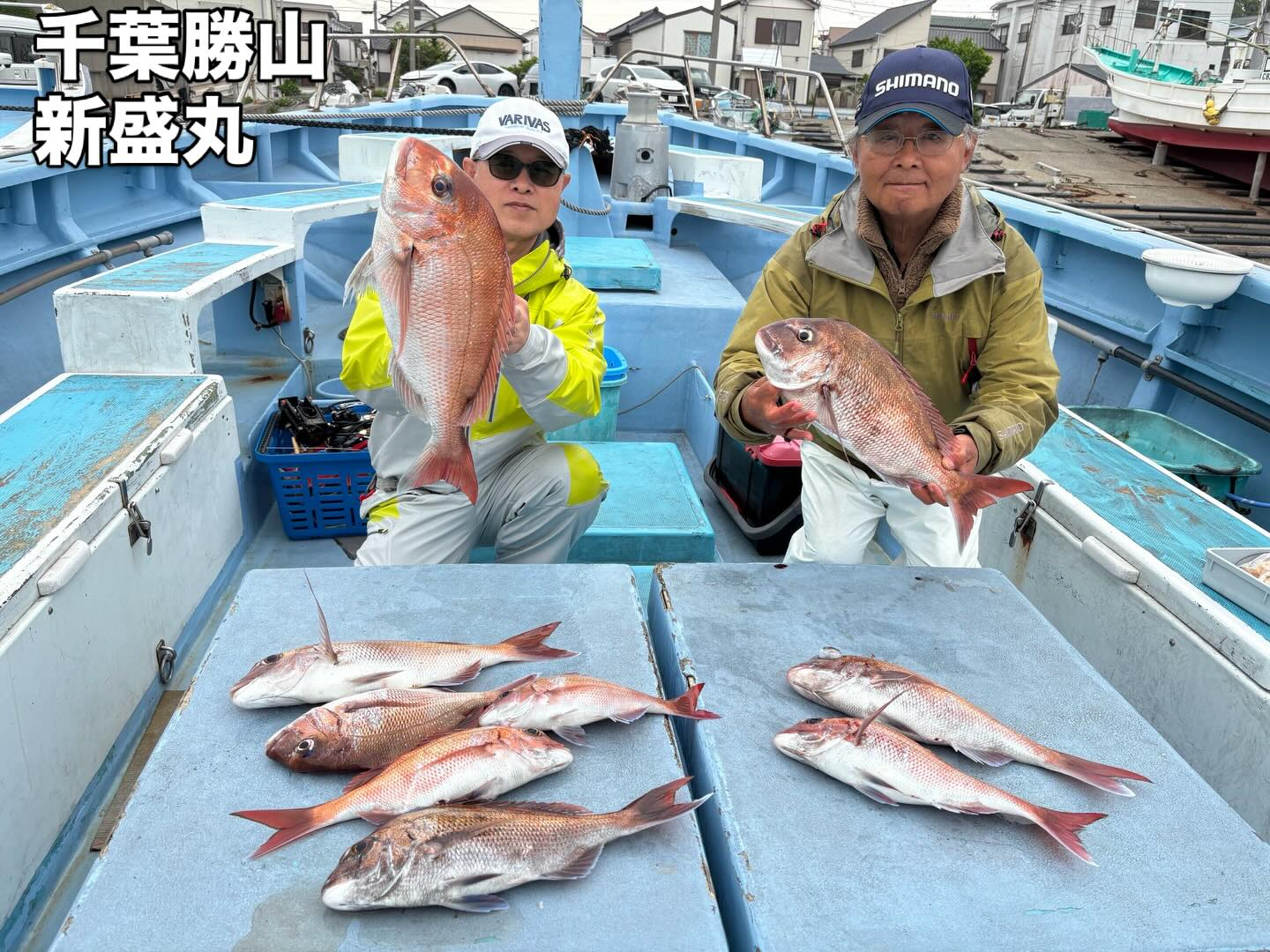 マダイ船とトラフグ船